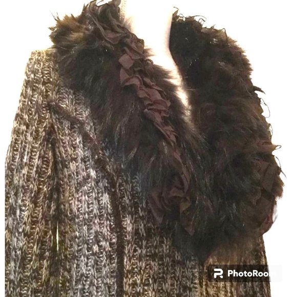 Gaby L. Eden Women's Raccoon Fur Trim Blazer - Picture 3 of 11